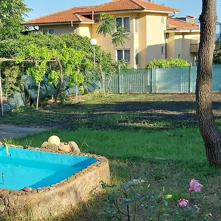 Stela Mare ساني بيتش