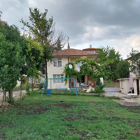 فيلة Stela Mare *